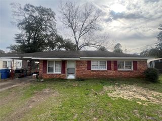 104 Lee Circle, Prattville, AL 36067