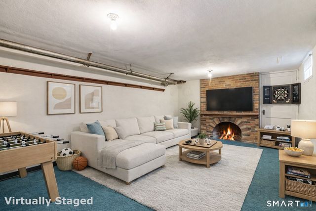 97 Middlebrook Road, West Hartford, CT 06119