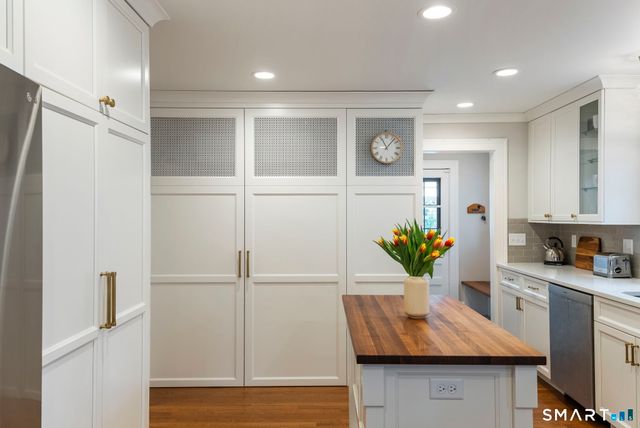 97 Middlebrook Road, West Hartford, CT 06119