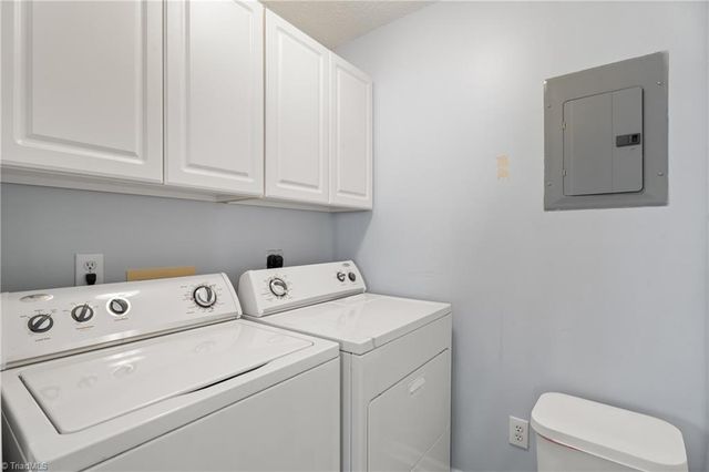 212 Mill Pond Drive, Winston-salem, NC 27106