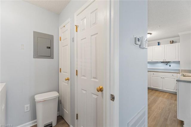 212 Mill Pond Drive, Winston-salem, NC 27106