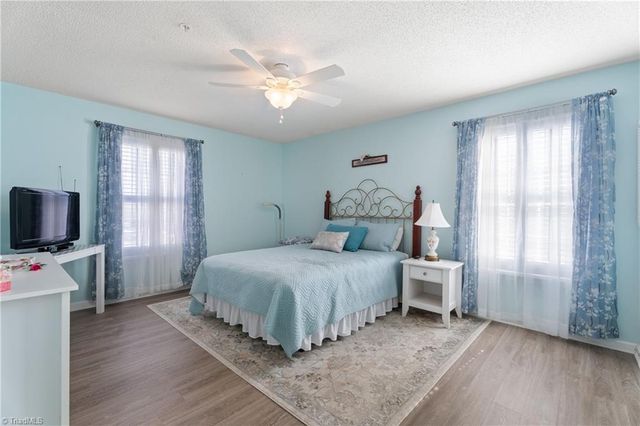 212 Mill Pond Drive, Winston-salem, NC 27106