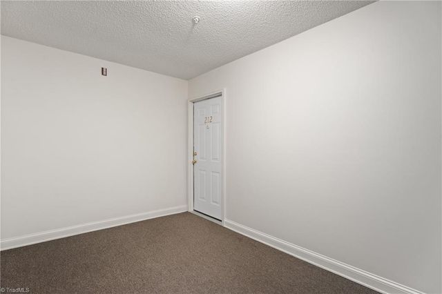 212 Mill Pond Drive, Winston-salem, NC 27106