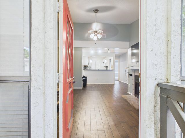 806 W 24th ST 312, Austin, TX 78705