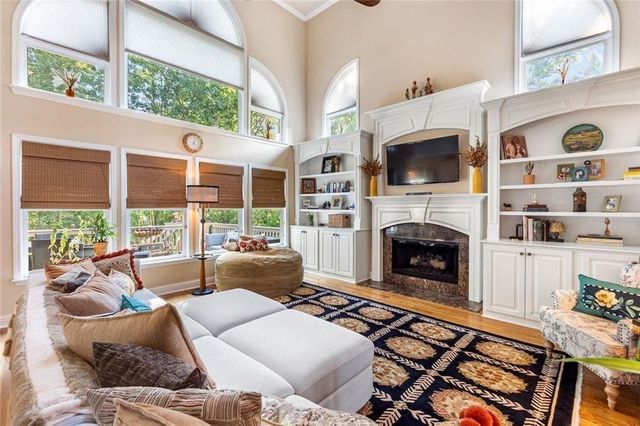 201 Glenrise Court, Woodstock, GA 30188