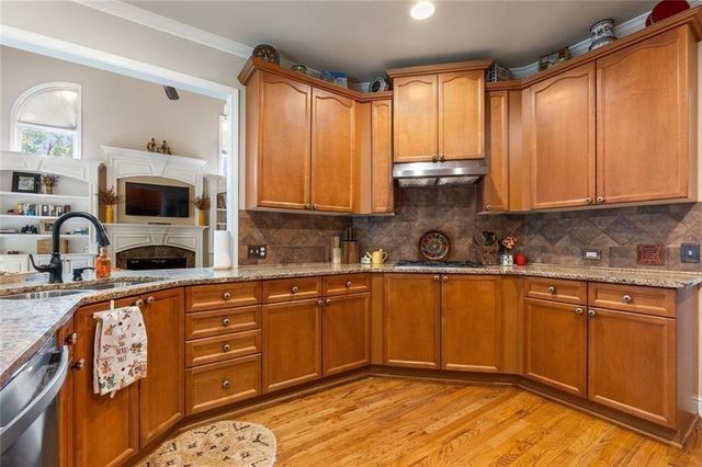 201 Glenrise Court, Woodstock, GA 30188