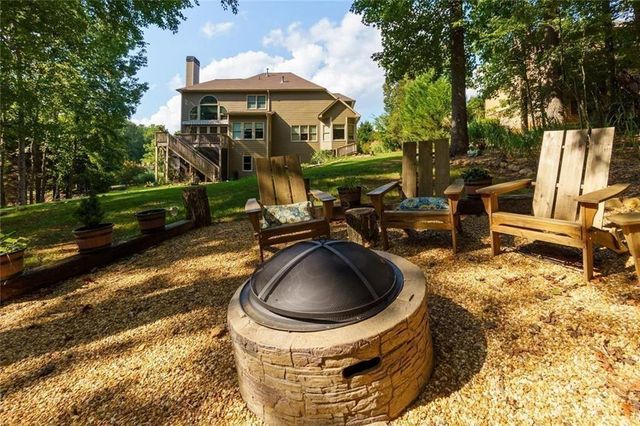 201 Glenrise Court, Woodstock, GA 30188