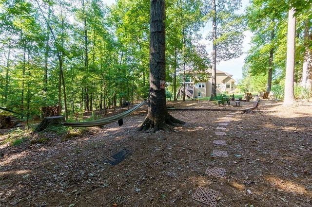 201 Glenrise Court, Woodstock, GA 30188