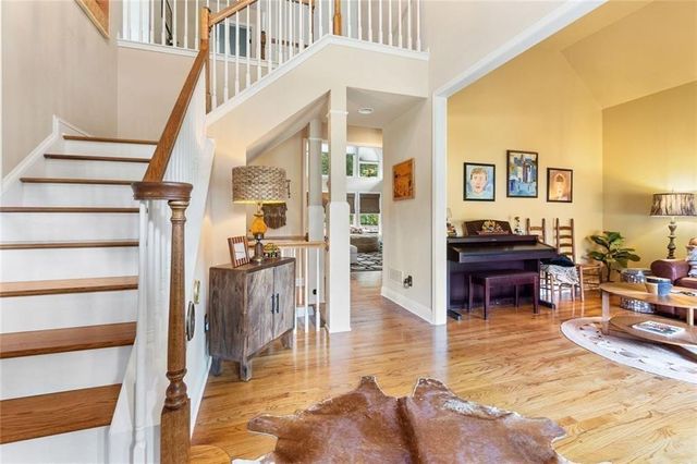 201 Glenrise Court, Woodstock, GA 30188