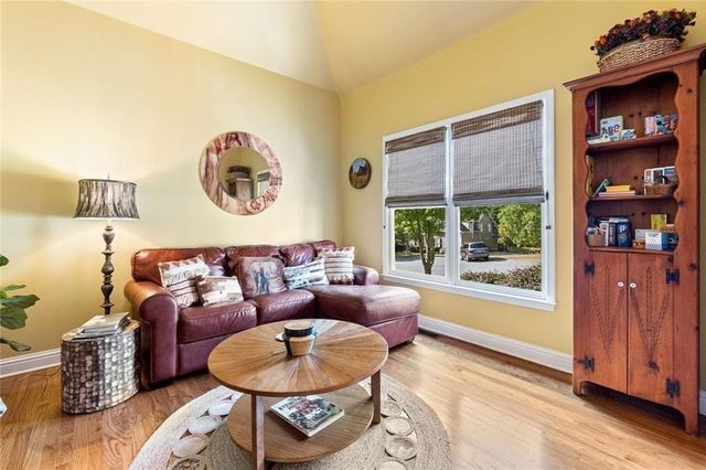 201 Glenrise Court, Woodstock, GA 30188