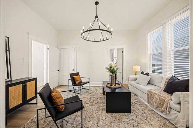 123 W 34th Street, Covington, KY 41015