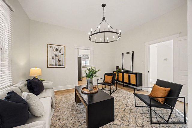 123 W 34th Street, Covington, KY 41015