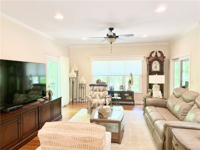 10 Captain Lane, Salem, SC 29676