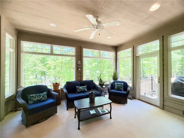 10 Captain Lane, Salem, SC 29676