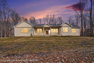 917 Chickasaw Drive, Mason, MI 48854