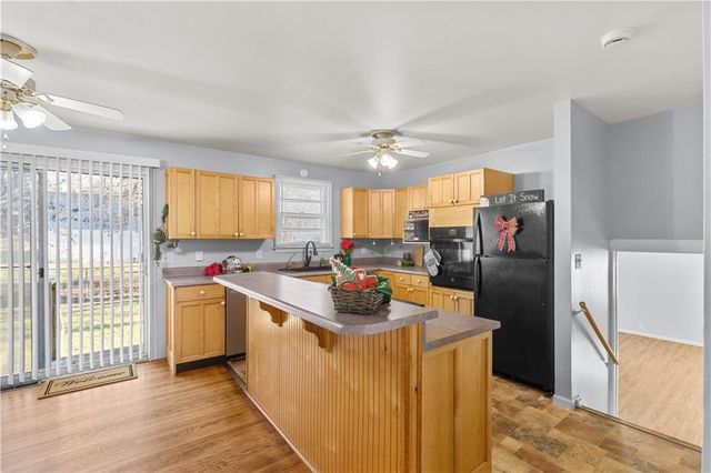 1929 S Crescent Avenue, Independence, MO 64052