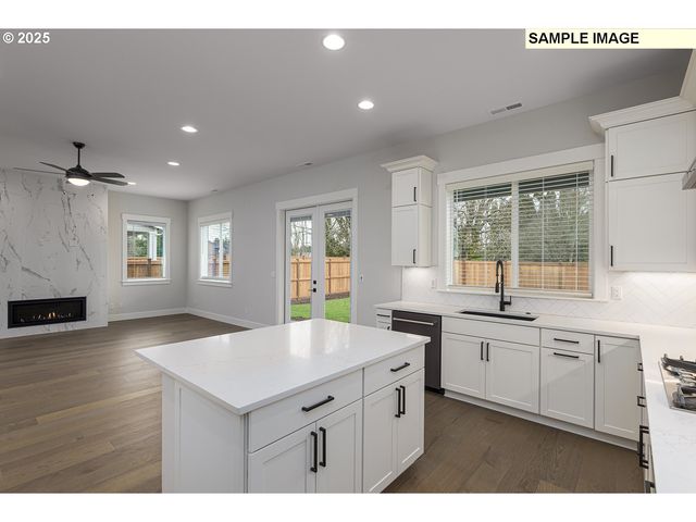 15225 Se TOWERS Ter, Milwaukie, OR 97267