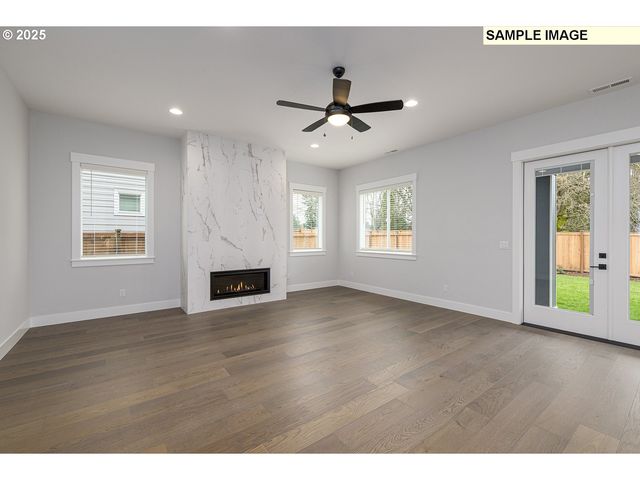15225 Se TOWERS Ter, Milwaukie, OR 97267
