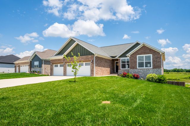 5984 S Applewood Avenue, Springfield, MO 65810