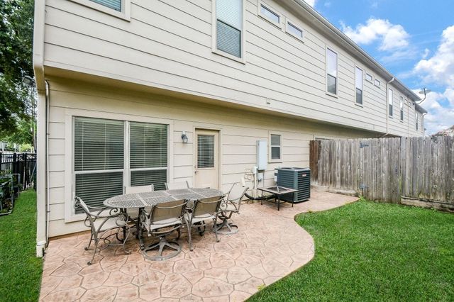 4020 Center Street, Houston, TX 77007