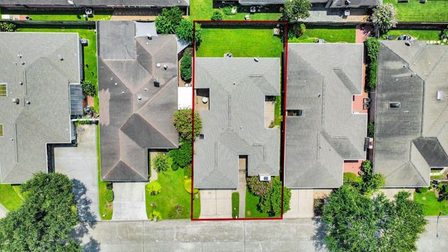 6523 Oakland Hills Drive, Houston, TX 77069