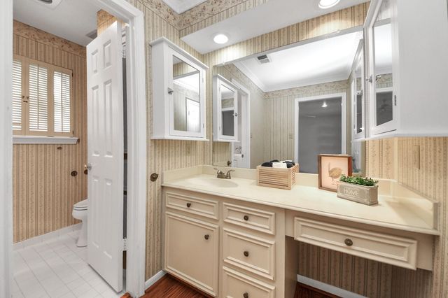 6523 Oakland Hills Drive, Houston, TX 77069