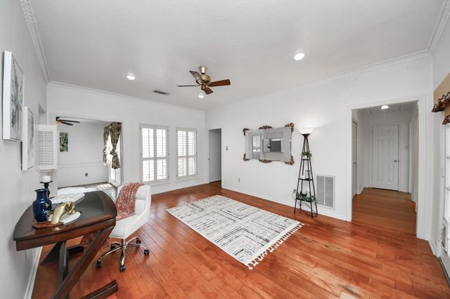 6523 Oakland Hills Drive, Houston, TX 77069