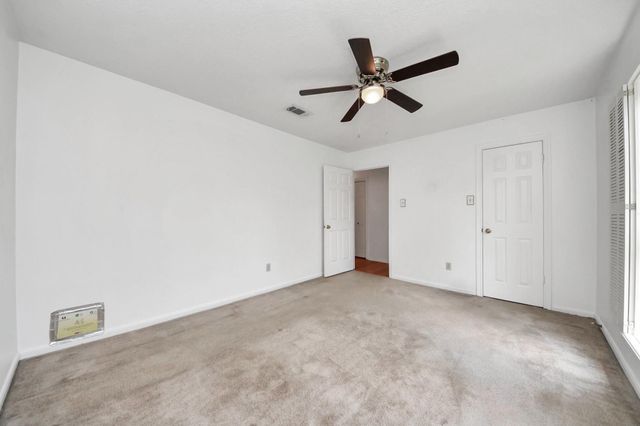 6523 Oakland Hills Drive, Houston, TX 77069