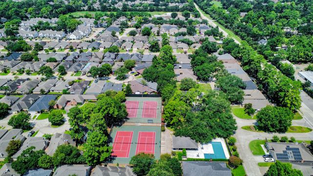 6523 Oakland Hills Drive, Houston, TX 77069