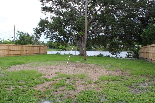 9049 ORCHID DRIVE, Seminole, FL 33777