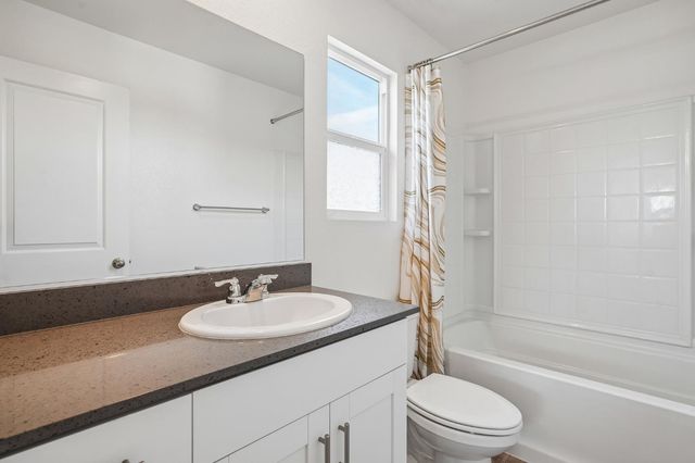 123 Traverso St, Manteca, CA 95336