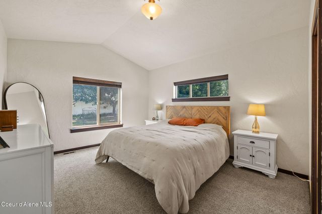9311 N Justice WAY, Hayden, ID 83835
