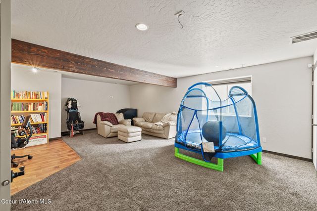 9311 N Justice WAY, Hayden, ID 83835