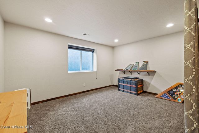 9311 N Justice WAY, Hayden, ID 83835