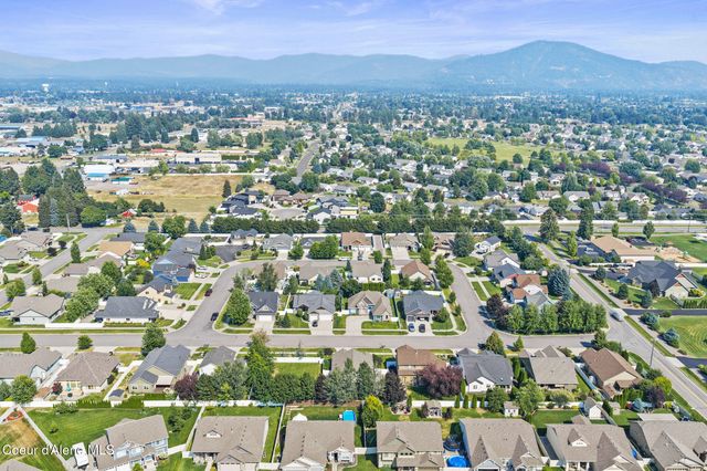 9311 N Justice WAY, Hayden, ID 83835