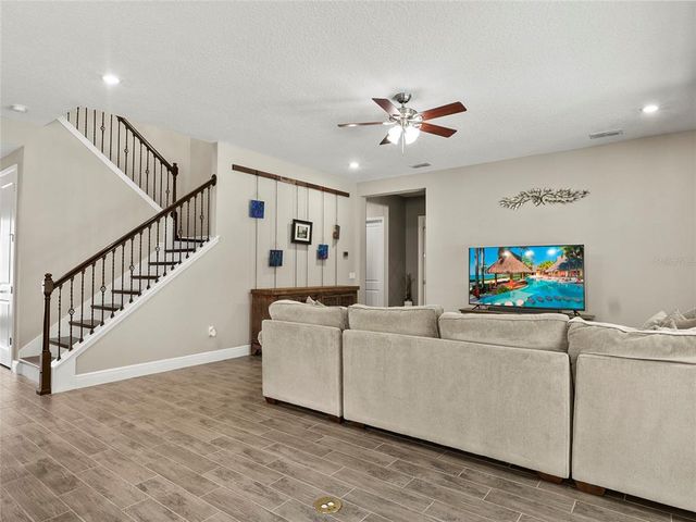 645 AMERICAN HOLLY PLACE, Oviedo, FL 32765