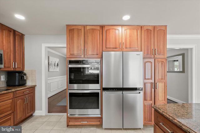 2591 LOUANNE CT, West Friendship, MD 21794