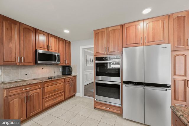 2591 LOUANNE CT, West Friendship, MD 21794