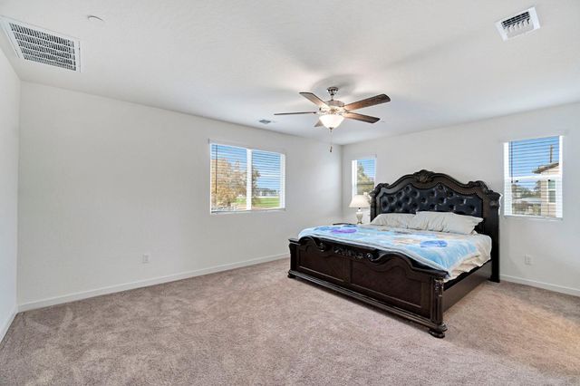 2481 N Pearwood Avenue, Fresno, CA 93727