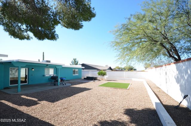 4080 W Magee Road, Tucson, AZ 85741