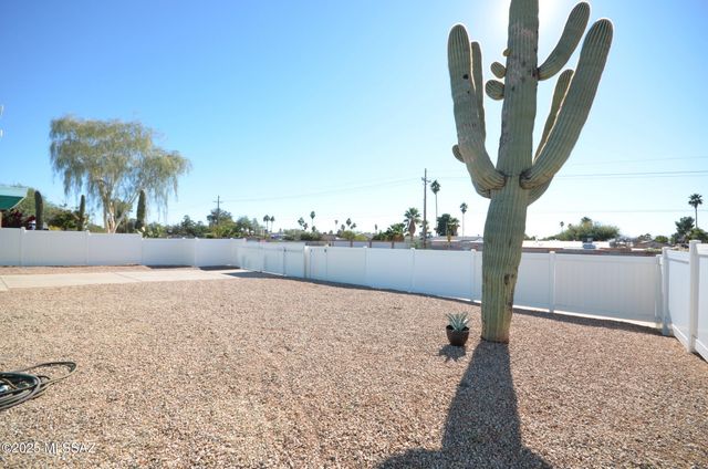 4080 W Magee Road, Tucson, AZ 85741