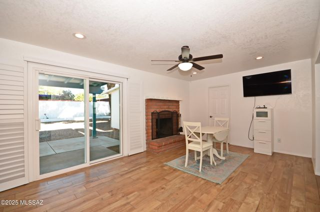 4080 W Magee Road, Tucson, AZ 85741