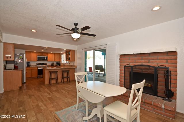 4080 W Magee Road, Tucson, AZ 85741