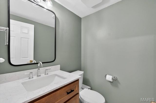 1428 Cedar Bluff Drive, Ballwin, MO 63021