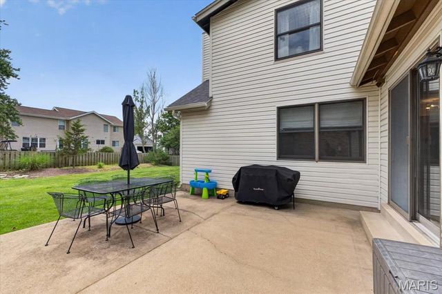 1428 Cedar Bluff Drive, Ballwin, MO 63021
