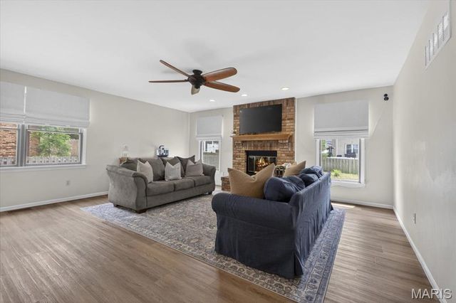 1428 Cedar Bluff Drive, Ballwin, MO 63021