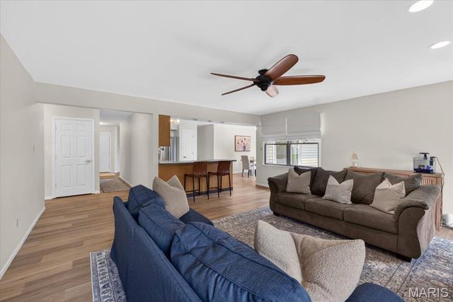 1428 Cedar Bluff Drive, Ballwin, MO 63021