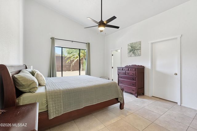 1129 N Amberbrooke Avenue, Tucson, AZ 85745