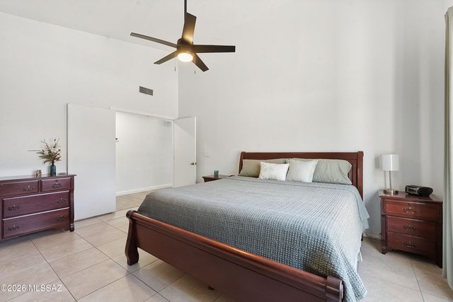 1129 N Amberbrooke Avenue, Tucson, AZ 85745