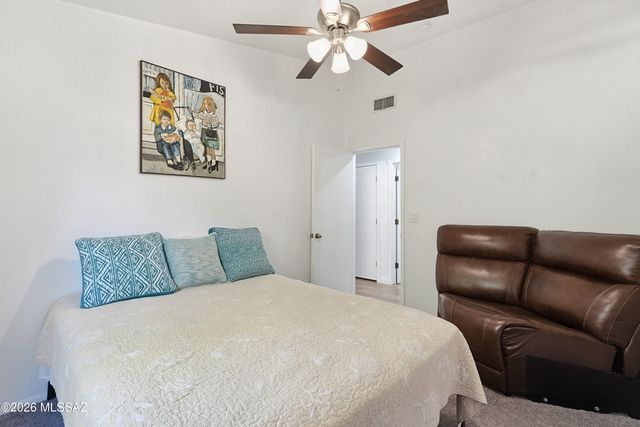 1129 N Amberbrooke Avenue, Tucson, AZ 85745